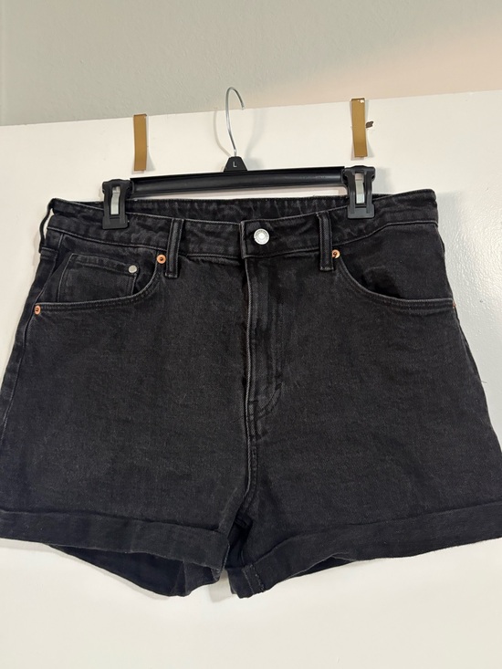 H&M Pants - High-Waist Black Denim Shorts